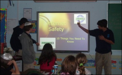 Teenangels from the Jacksonville Chapter Making a Presentation